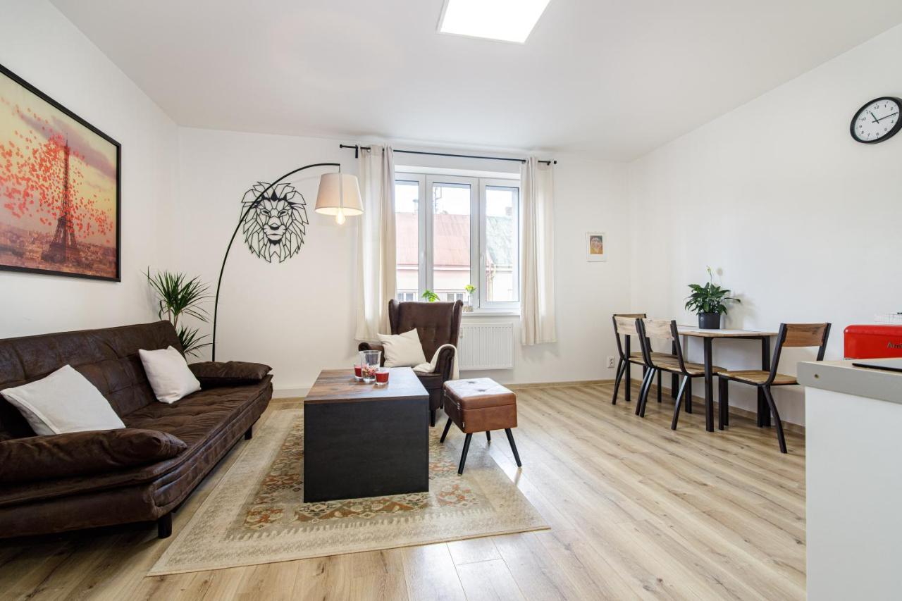 Luxury Apartments Stud - Vb Ostrava Buitenkant foto