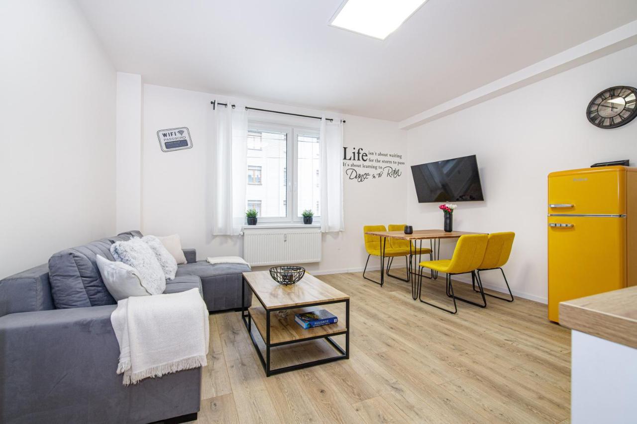 Luxury Apartments Stud - Vb Ostrava Buitenkant foto